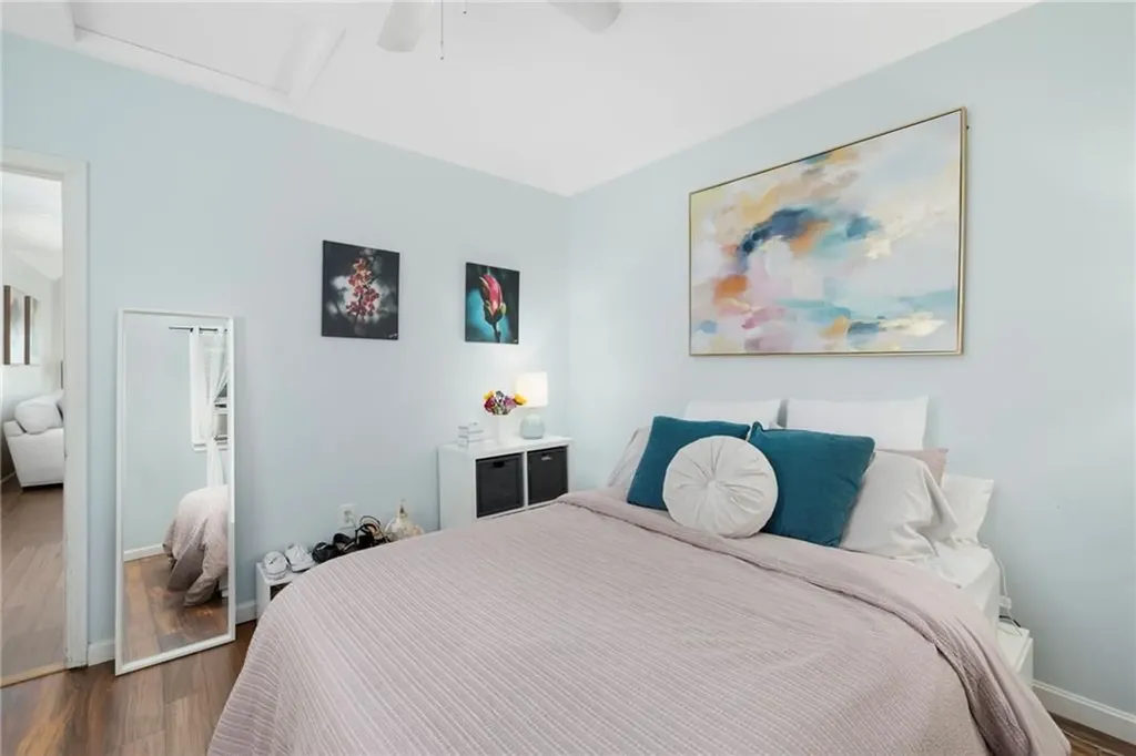 51 Old Oak Avenue Cranston RI 02920