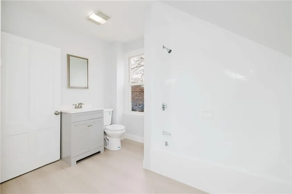 38 Madison Street Pawtucket RI 02861