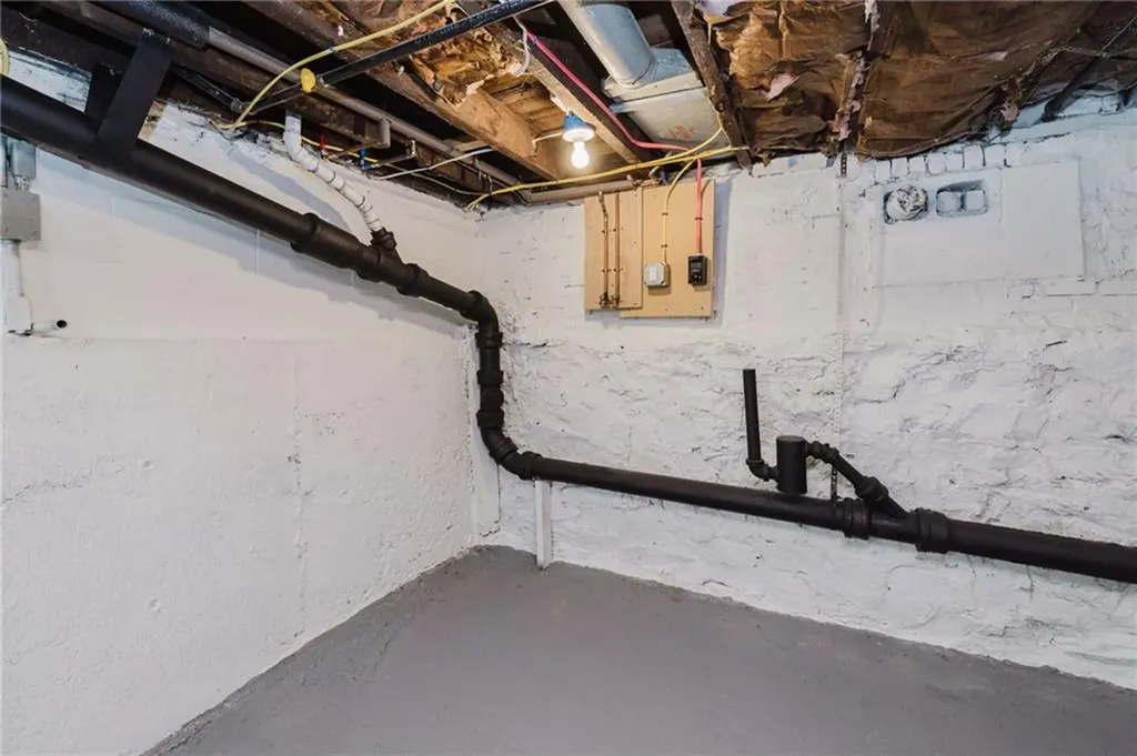 38 Madison Street Pawtucket RI 02861