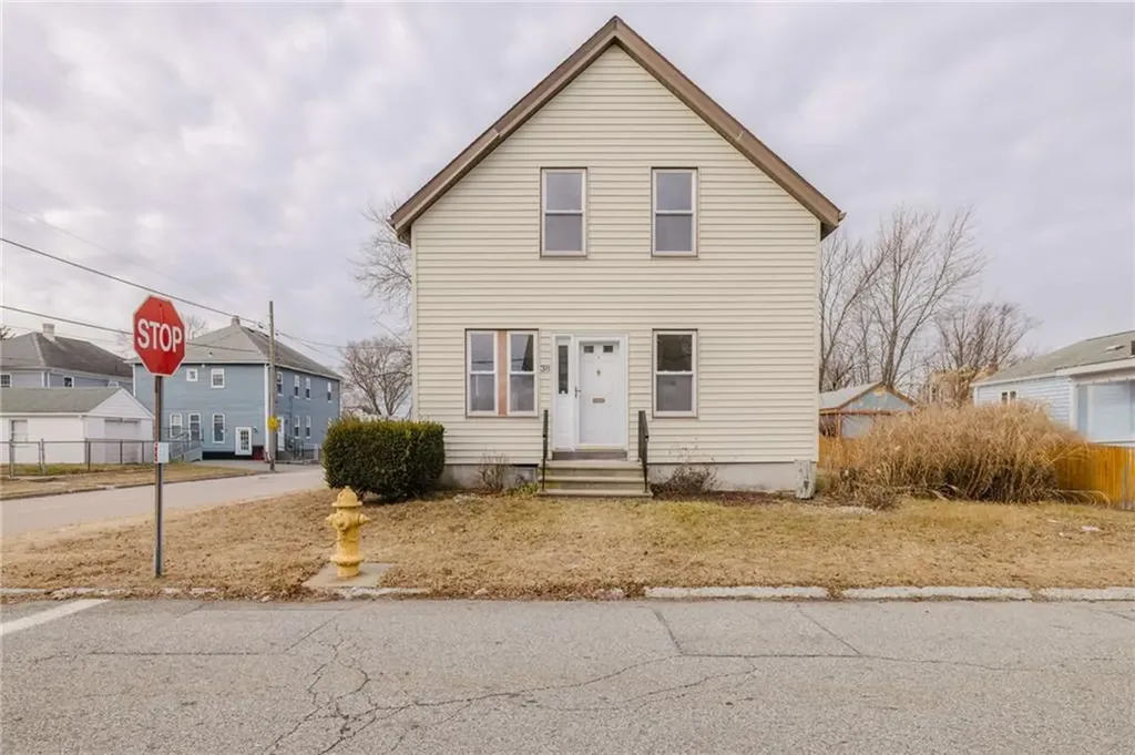 38 Madison Street Pawtucket RI 02861