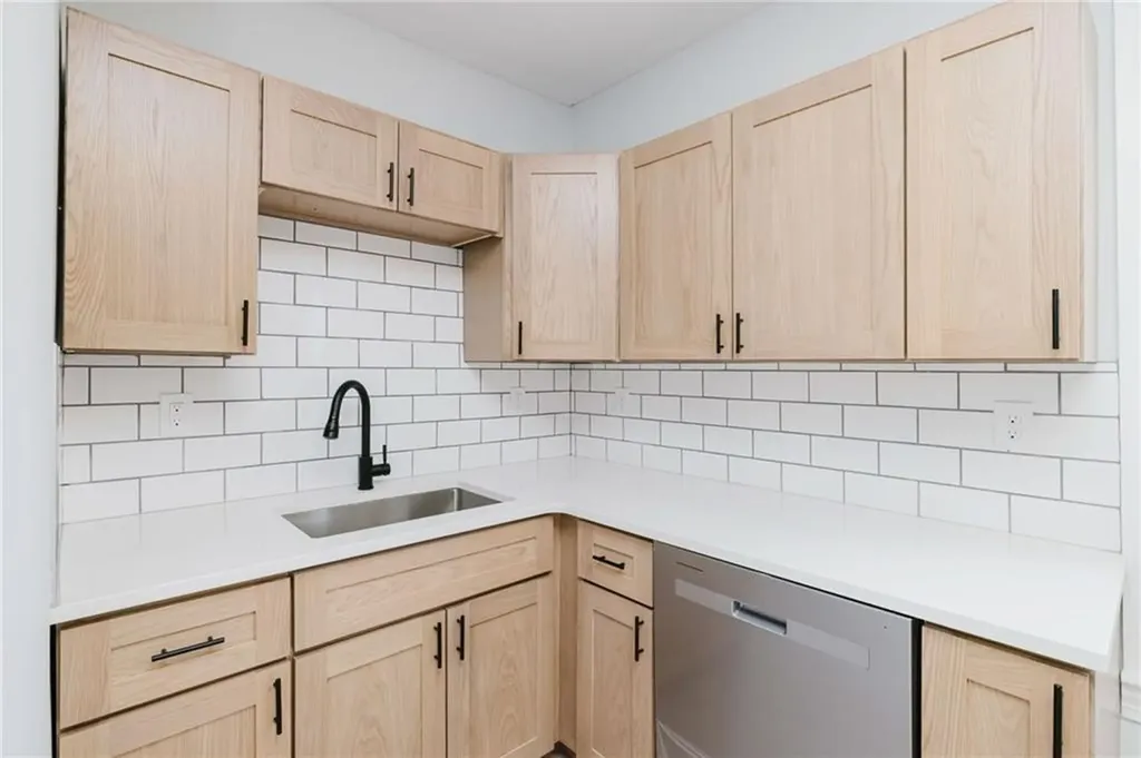 38 Madison Street Pawtucket RI 02861