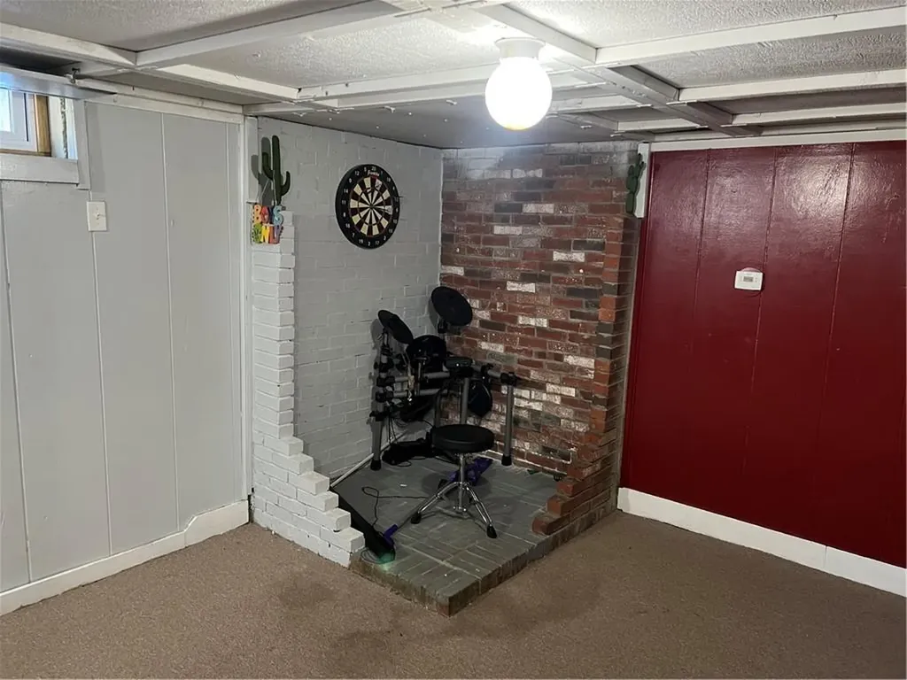 35 Welfare Avenue Warwick RI 02888