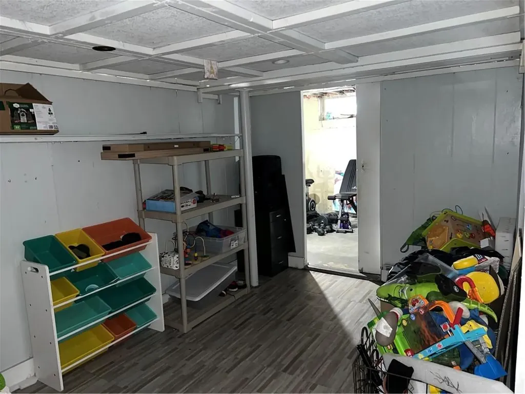 35 Welfare Avenue Warwick RI 02888