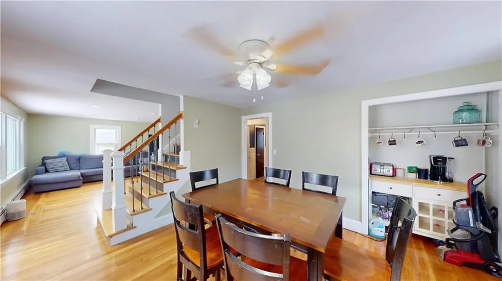 35 Welfare Avenue Warwick RI 02888