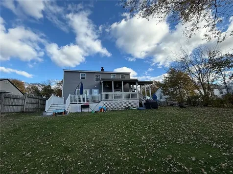 35 Welfare Avenue Warwick RI 02888