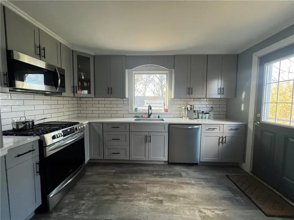 26 Hopkins Terrace Cumberland RI 02864