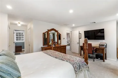 20 Christopher Avenue Tiverton RI 02878