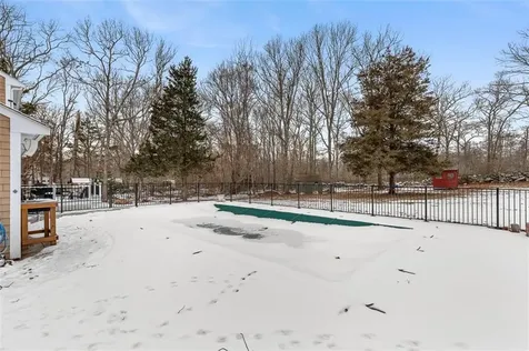 20 Christopher Avenue Tiverton RI 02878