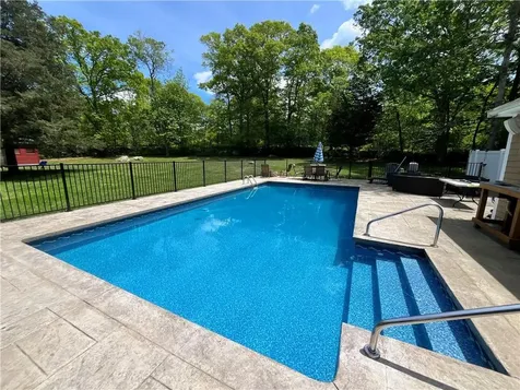 20 Christopher Avenue Tiverton RI 02878