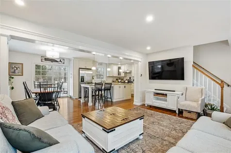 20 Christopher Avenue Tiverton RI 02878