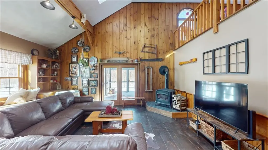 55 Howard Hill Road Foster RI 02825