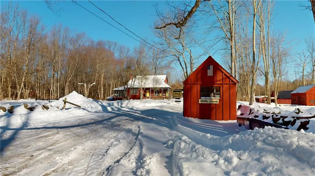 55 Howard Hill Road Foster RI 02825