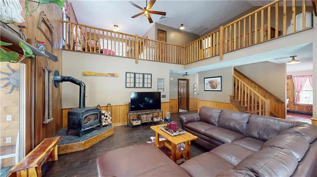 55 Howard Hill Road Foster RI 02825