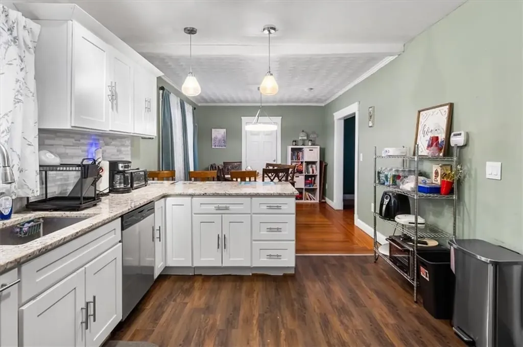 128 Warrington Street Providence RI 02907