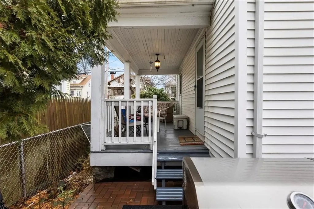 128 Warrington Street Providence RI 02907