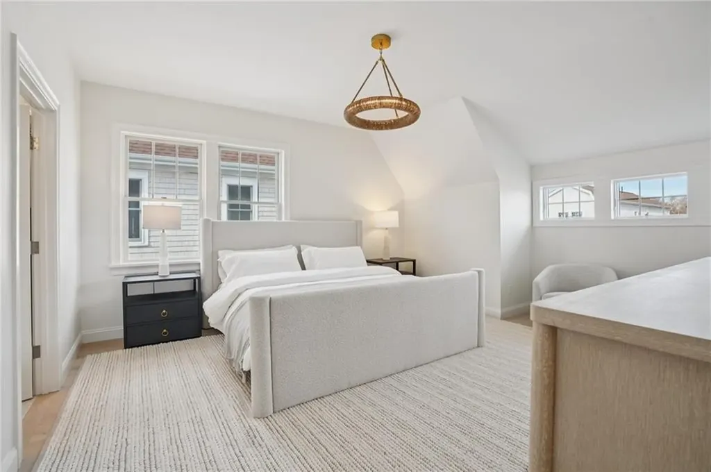 4 Lookout Lane Portsmouth RI 02871