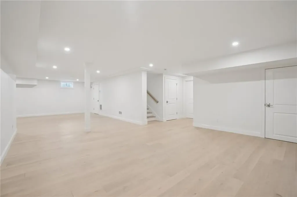 4 Lookout Lane Portsmouth RI 02871