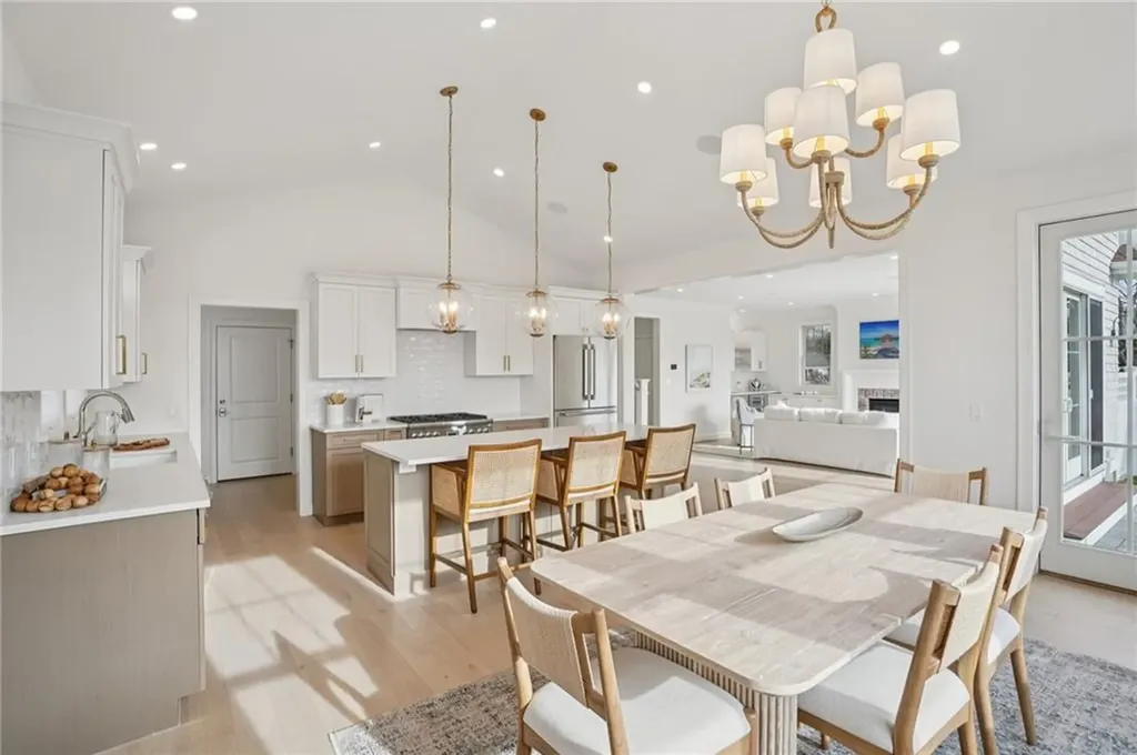 4 Lookout Lane Portsmouth RI 02871