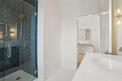 4 Lookout Lane Portsmouth RI 02871