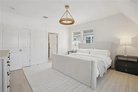 4 Lookout Lane Portsmouth RI 02871