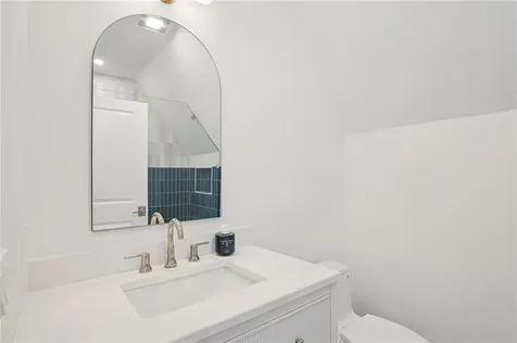 4 Lookout Lane Portsmouth RI 02871