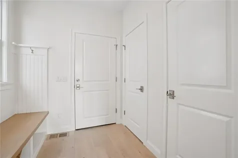 4 Lookout Lane Portsmouth RI 02871