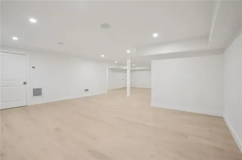 4 Lookout Lane Portsmouth RI 02871