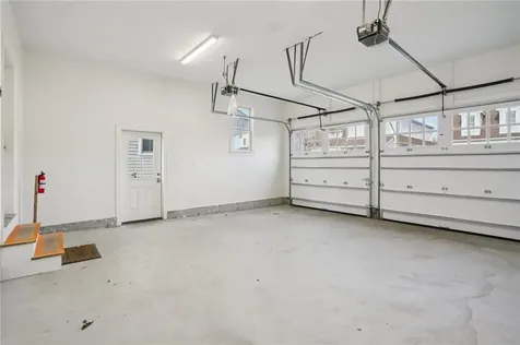 4 Lookout Lane Portsmouth RI 02871