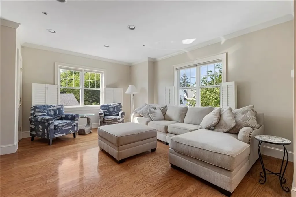 50 Clemence Street Cranston RI 02920