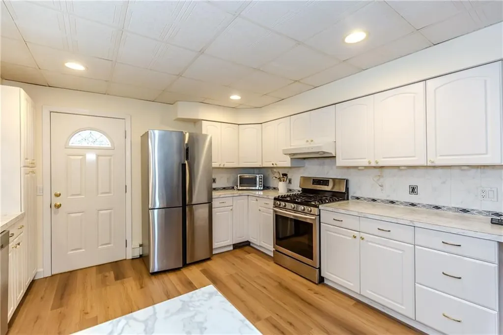 10 Mott Street Johnston RI 02919