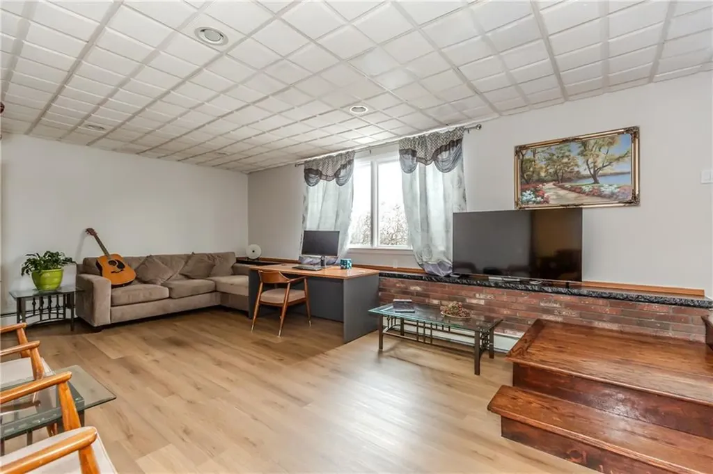 10 Mott Street Johnston RI 02919