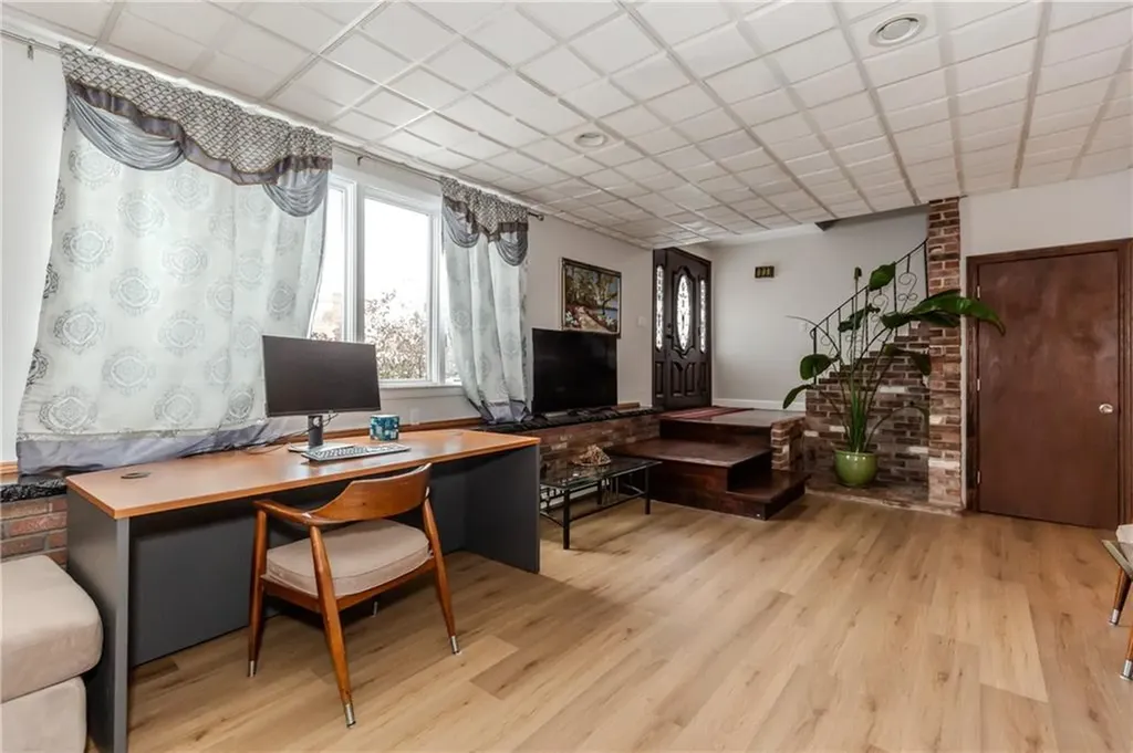 10 Mott Street Johnston RI 02919