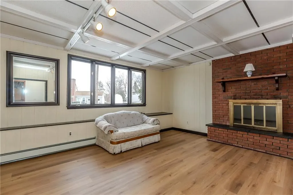 10 Mott Street Johnston RI 02919