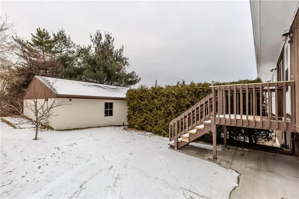 10 Mott Street Johnston RI 02919