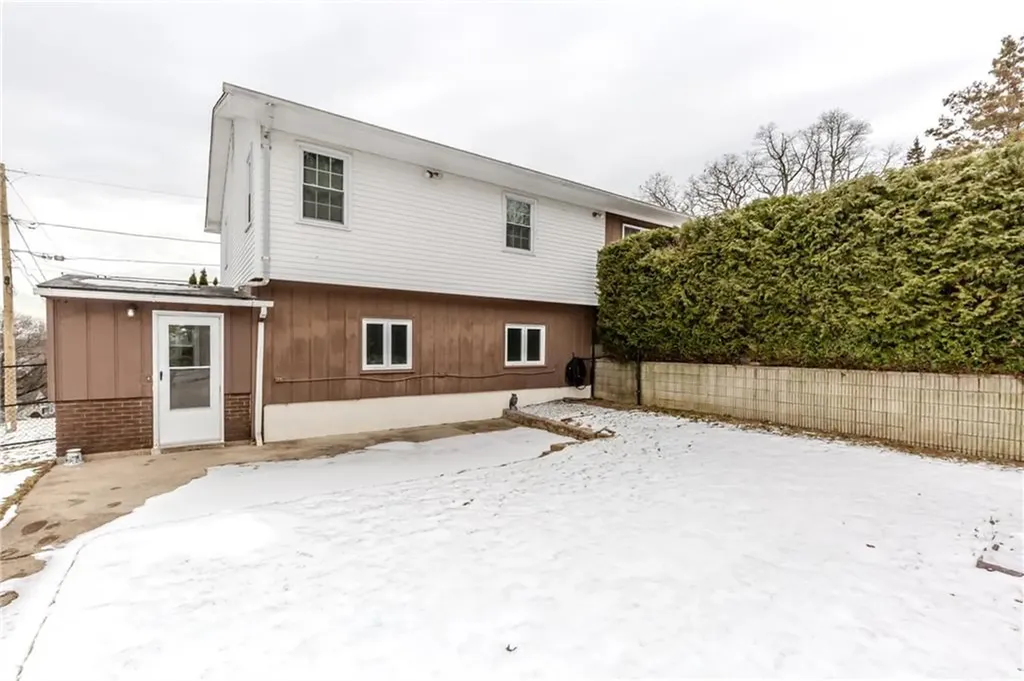 10 Mott Street Johnston RI 02919