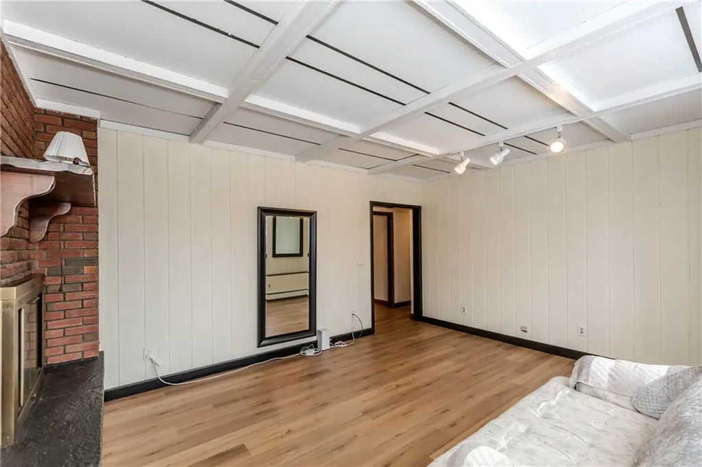 10 Mott Street Johnston RI 02919