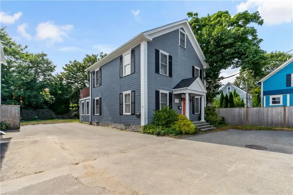 6 Gladding Court Newport RI 02840