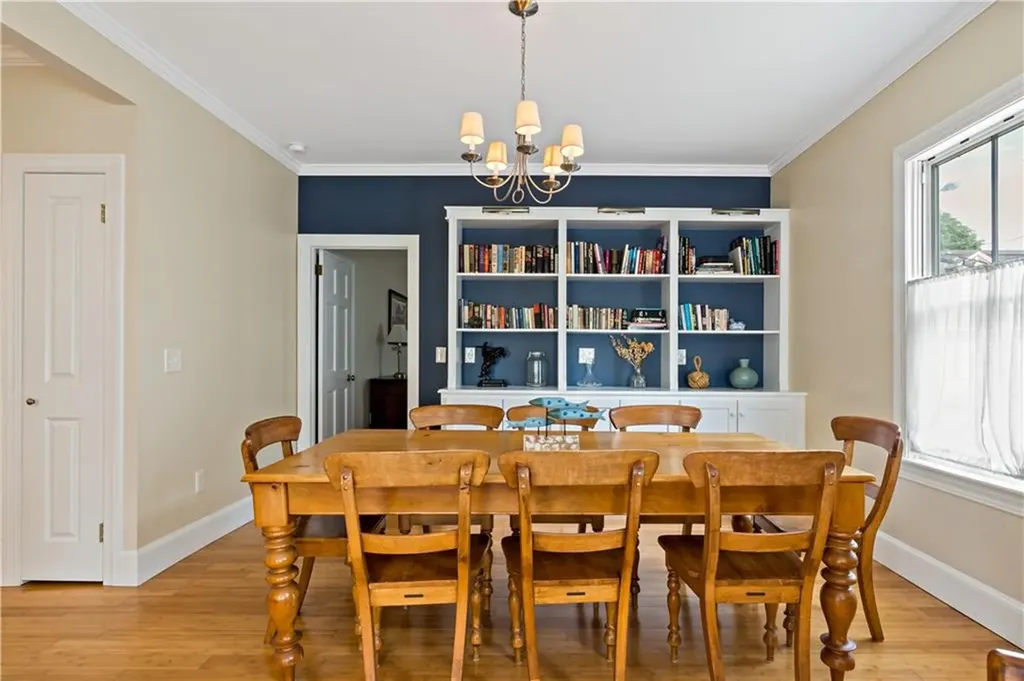6 Gladding Court Newport RI 02840