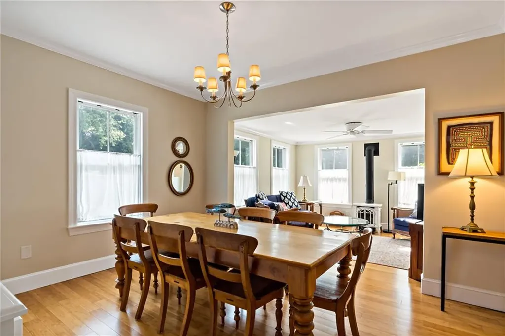 6 Gladding Court Newport RI 02840