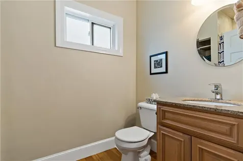 6 Gladding Court Newport RI 02840