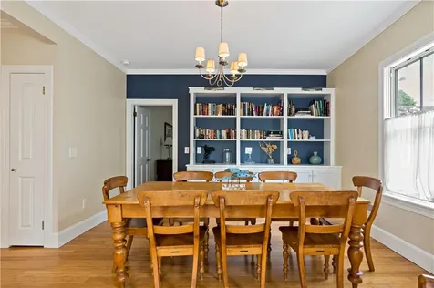 6 Gladding Court Newport RI 02840