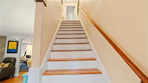 37 Eagle Run Warwick RI 02818