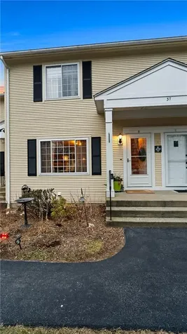 37 Eagle Run Warwick RI 02818