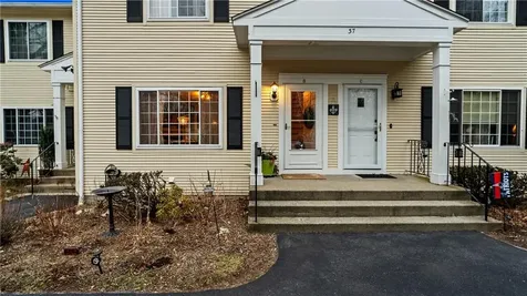37 Eagle Run Warwick RI 02818