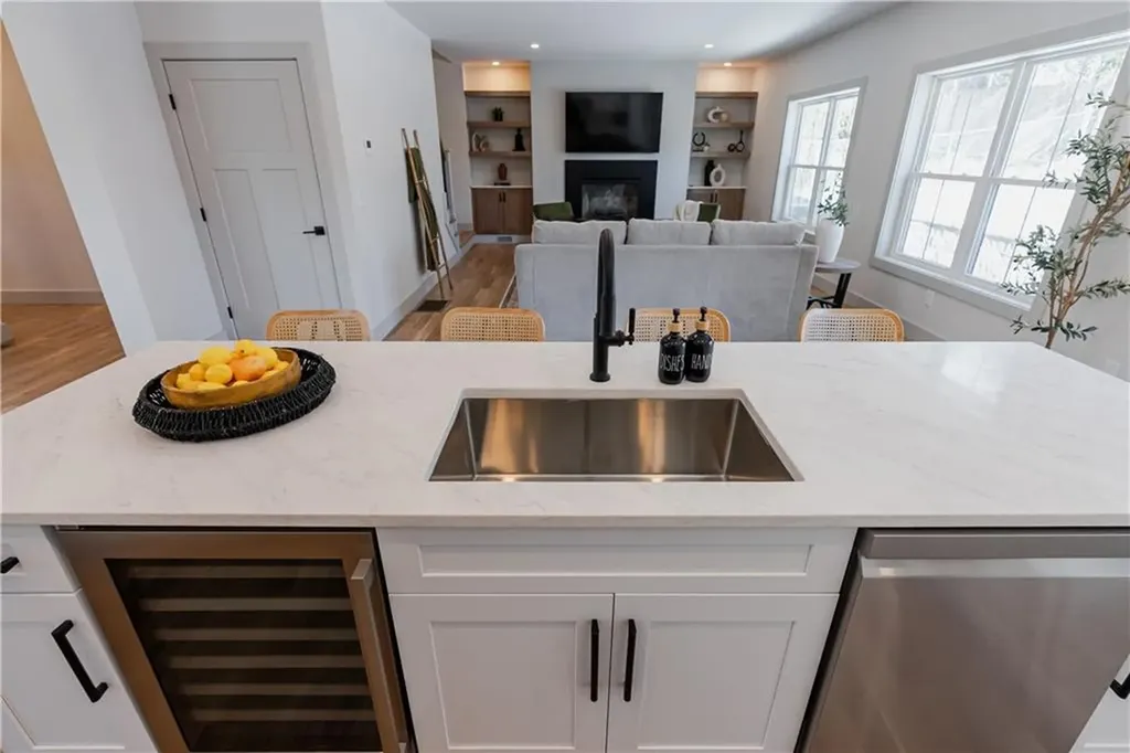 299 Jastram Street Providence RI 02908