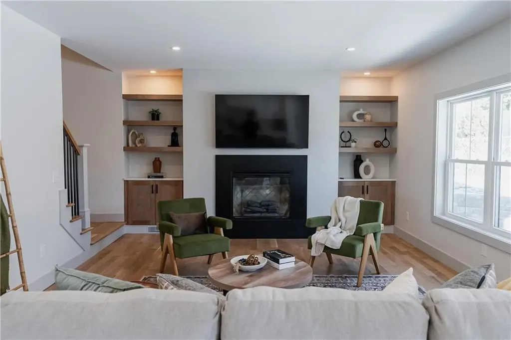 299 Jastram Street Providence RI 02908