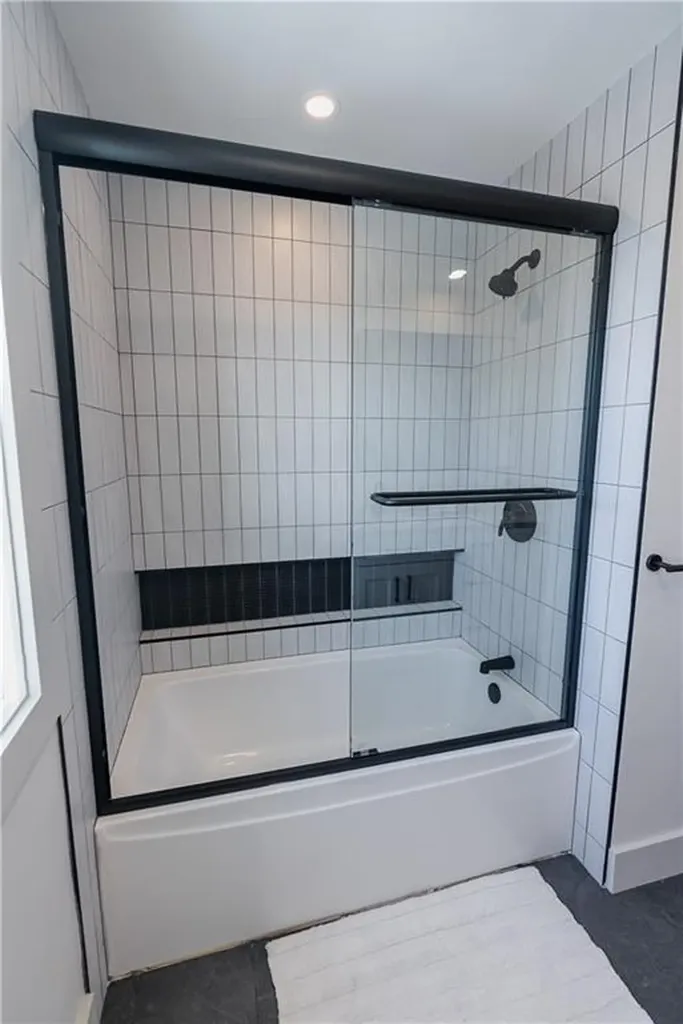 299 Jastram Street Providence RI 02908