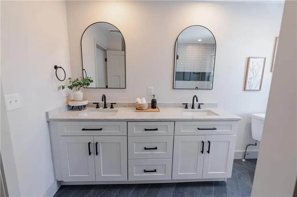 299 Jastram Street Providence RI 02908