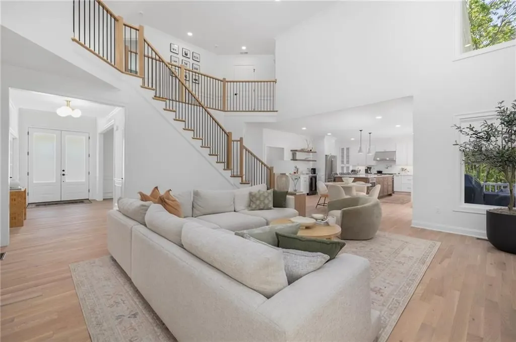 73 Lantern Hill Drive Cranston RI 02921