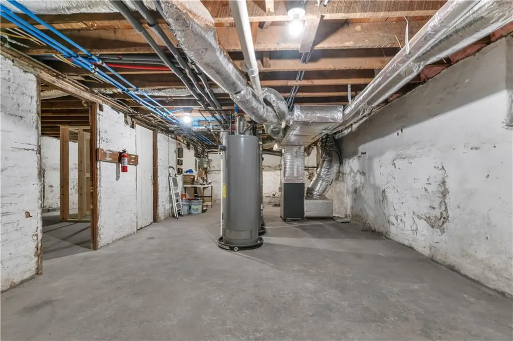 382 Orms Street Providence RI 02908